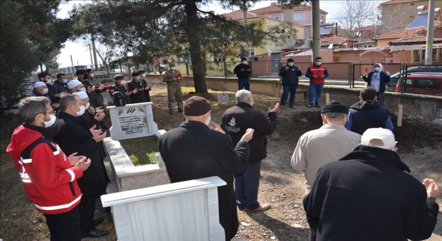 Edirne’de vefat eden Kıbrıs gazisi son yolculuğuna uğurlandı