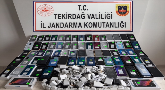 Tekirdağ’da gümrük kaçağı 70 cep telefonu ele geçirildi