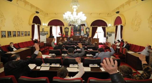 Edirne Belediyesi alt yapı için ”kredi kullanımı” gündemiyle olağanüstü toplandı