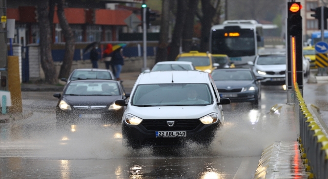 Edirne’de sağanak etkili oldu