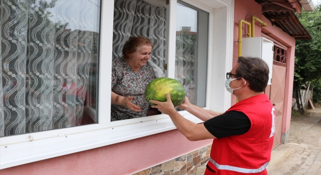 16,5 TON KARPUZ DAĞITILDI