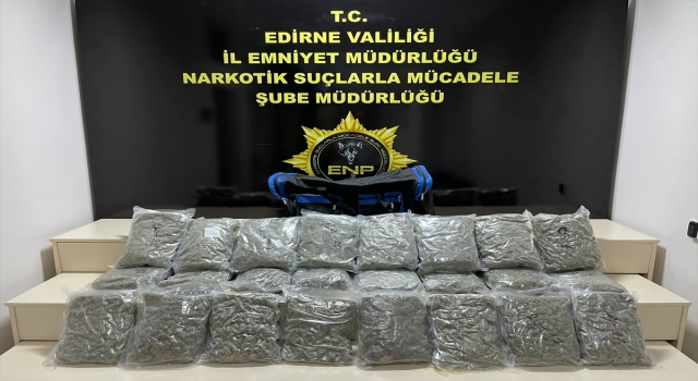 SINIR KAPISI’NDA 12 KİLO 920 GRAM ESRAR ELE GEÇİRİLDİ