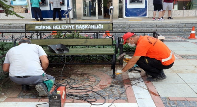 BANKLAR YENİDEN YERİNE KONMAYA BAŞLADI