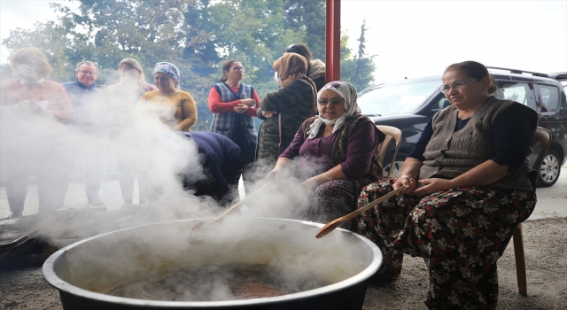 Kırklareli’nde köylü kadınlara ”bulama” yapımı anlatıldı