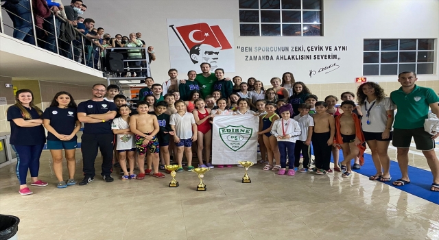 Edirne DSİ Spor Kulübü yüzücüleri Kırklareli’ndeki turnuvada 101 madalya kazandı