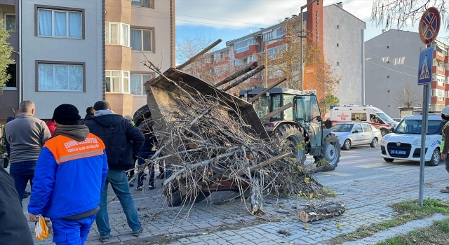 Edirne’de kamyon ile traktörün çarpıştığı kazada 1 kişi yaralandı