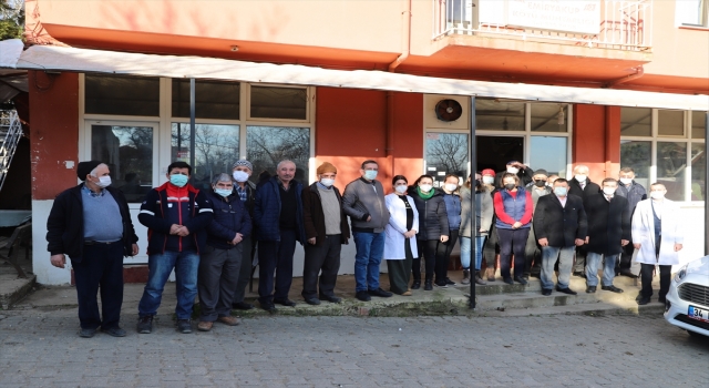 Hayrabolu’da ekipler mahalleleri gezerek aşı çalışması yapıyor