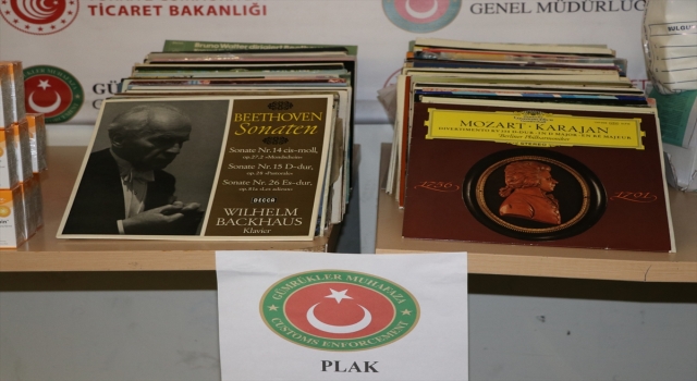 Kapıkule’de gümrük muhafaza ekipleri kaçakçıların geçişini operasyonlarla engelledi