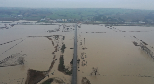 Kuvvetli sağanakla debisi 7 kat artan Ergene Nehri taşkın yaptı