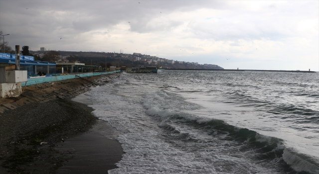 Marmara Denizi’nde lodos etkisini sürdürüyor