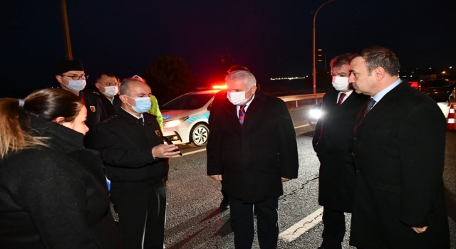 Tekirdağ Valisi Yıldırım İstanbul yönündeki yollarda ekipleri ziyaret etti