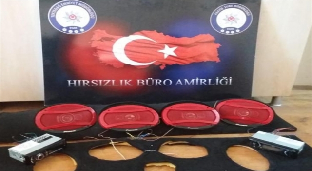 Tekirdağ’da otomobillerden ses sistemi çaldığı tespit edilen 3 kişi yakalandı