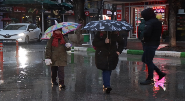 Kırklareli’nde sağanak başladı