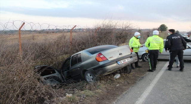 Tekirdağ’da iki otomobilin çarpıştığı kazada araç sürücüsü yaralandı