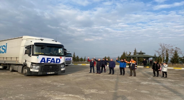 Tekirdağ’dan Ukrayna’ya 5 tır insani yardım gönderildi 