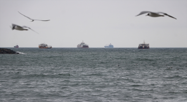 Marmara Denizi’nde ulaşıma poyraz engeli