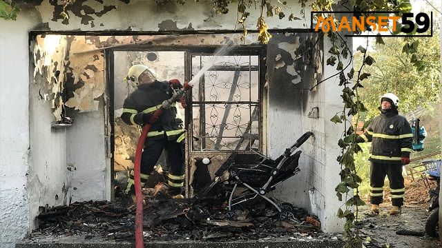 Edirne’de çıkan yangın sonucu bir ev kullanılamaz hale geldi