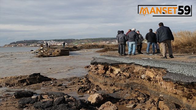 Edirne’de şiddetli yağış nedeniyle GülçavuşSultaniçi sahil yolu ulaşıma kapatıldı