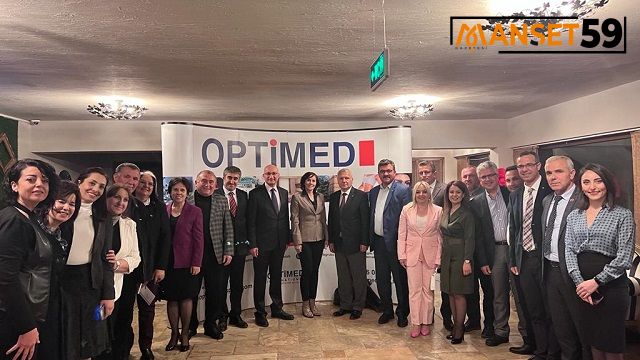 OPTİMED, İFTAR YEMEĞİNDE MUHTARLARLA BİR ARAYA GELDİ